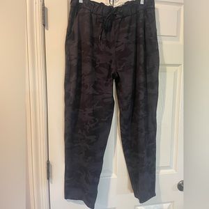 Lululemon high rise relaxed pant in black camo print. Ladies size 14